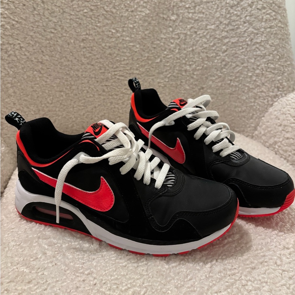 Black, White, Pink, leopard Nike Air tennis shoes - Youth 7
